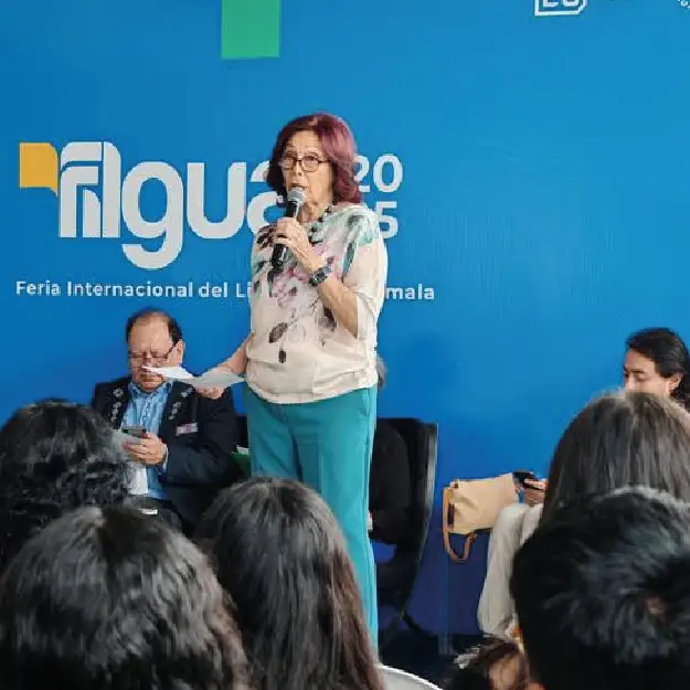 Autores Nacionales